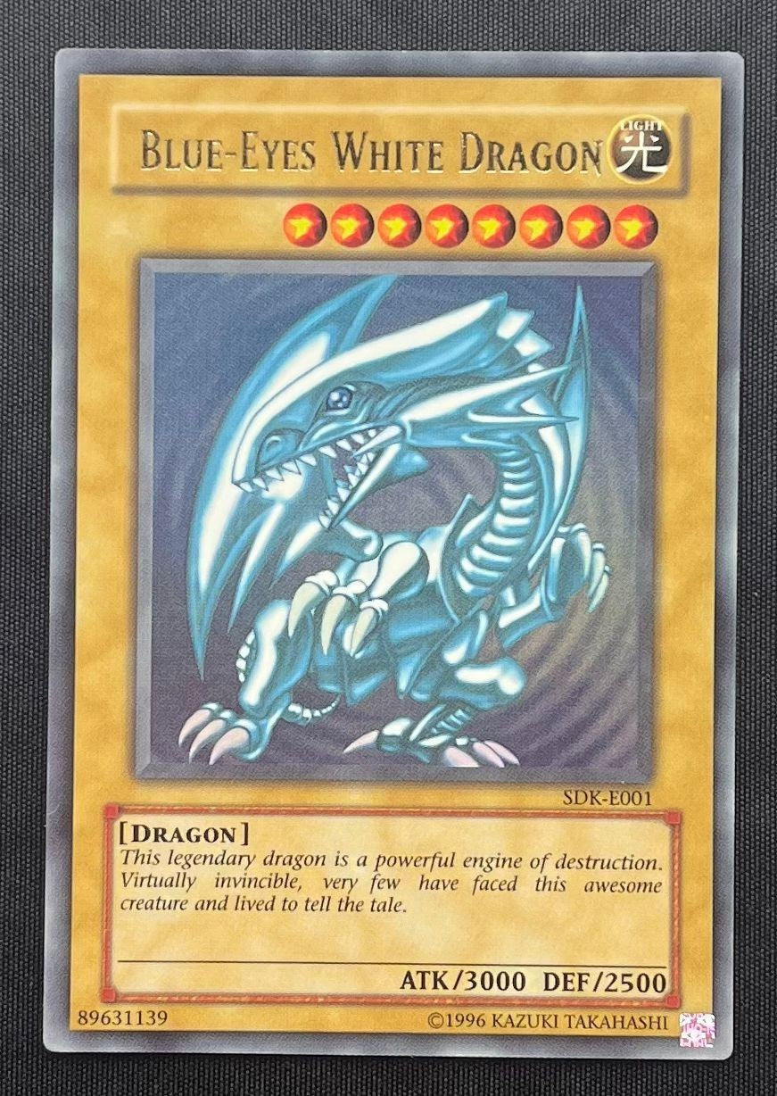 Yugioh Blue-Eyes White Dragon SDK-E001 Ultra Rare NM